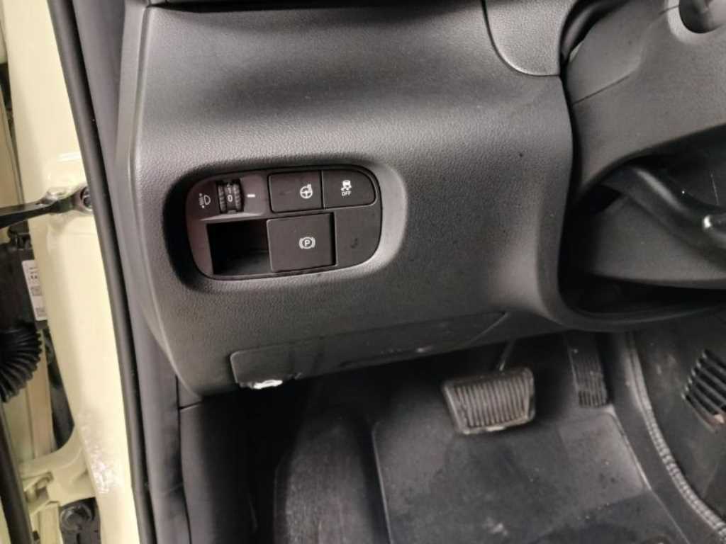 HYUNDAI Casper - Vista 12