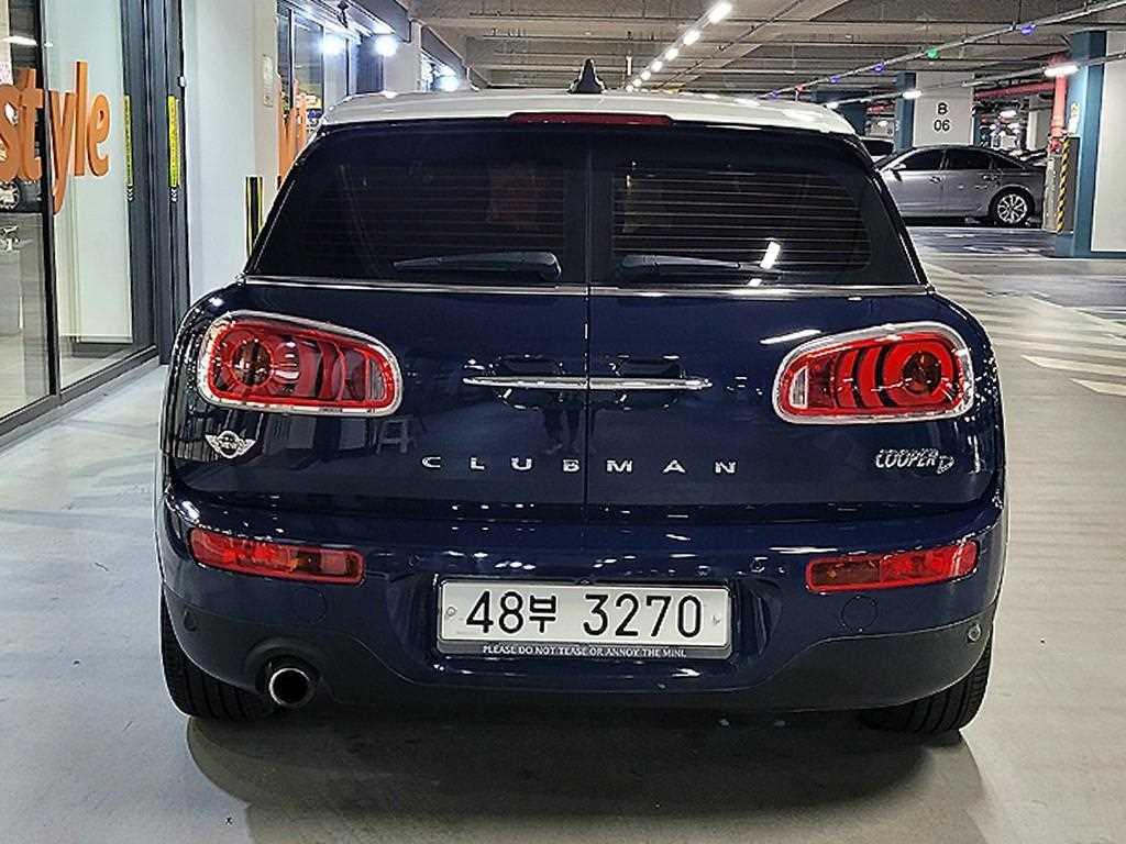 Mini Clubman - Vista 5