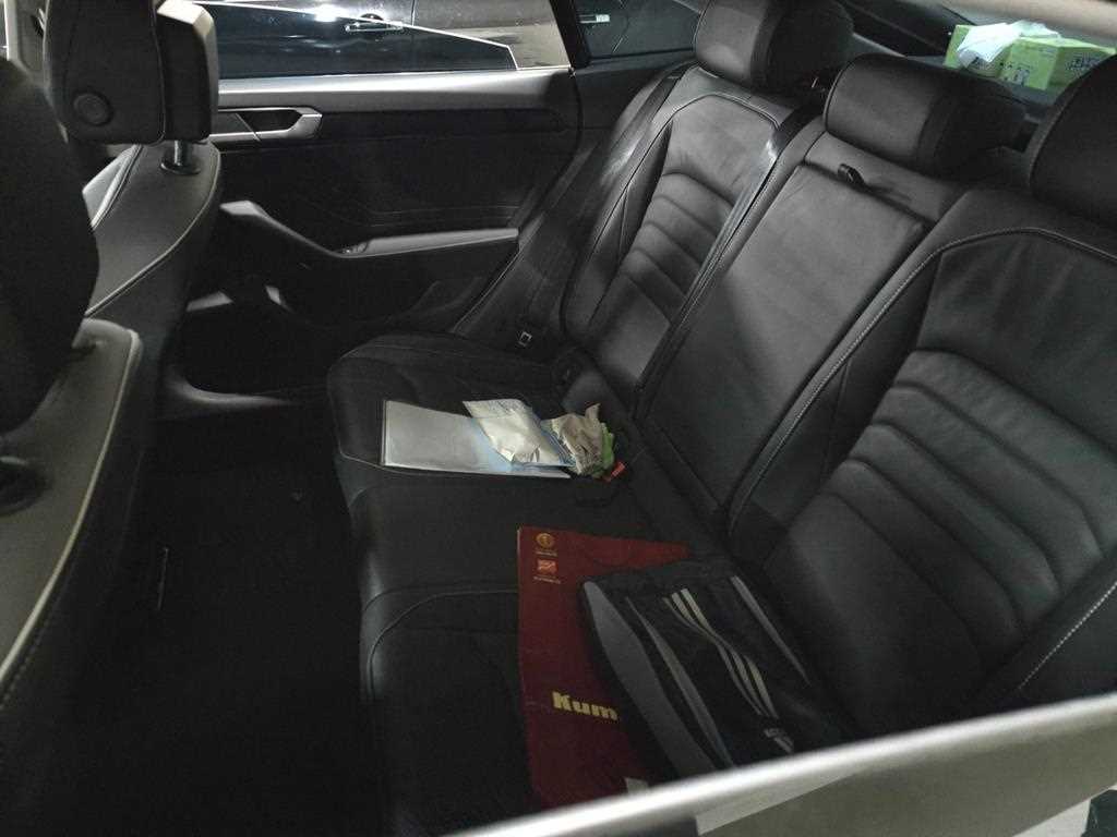 Volkswagen Arteon - Vista 7