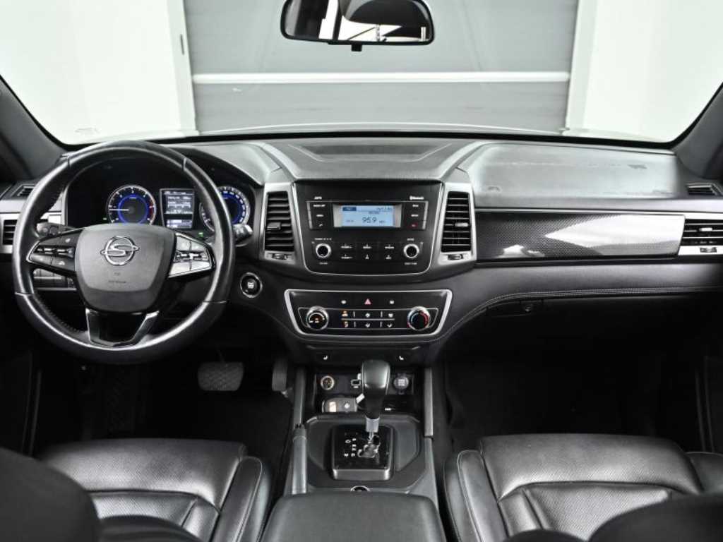 Ssangyong Rexton - Vista 7