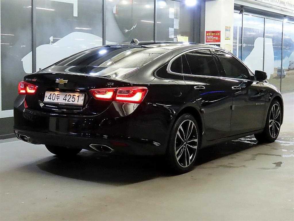 Chevrolet Malibu - Vista 4