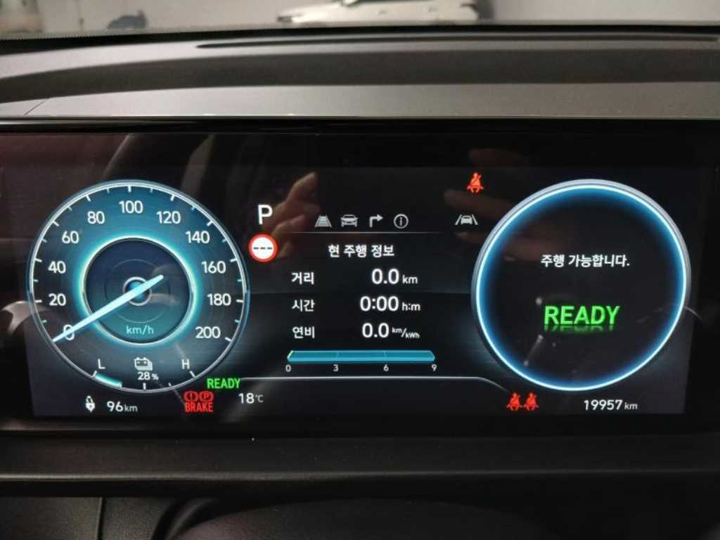 HYUNDAI Casper - Vista 10