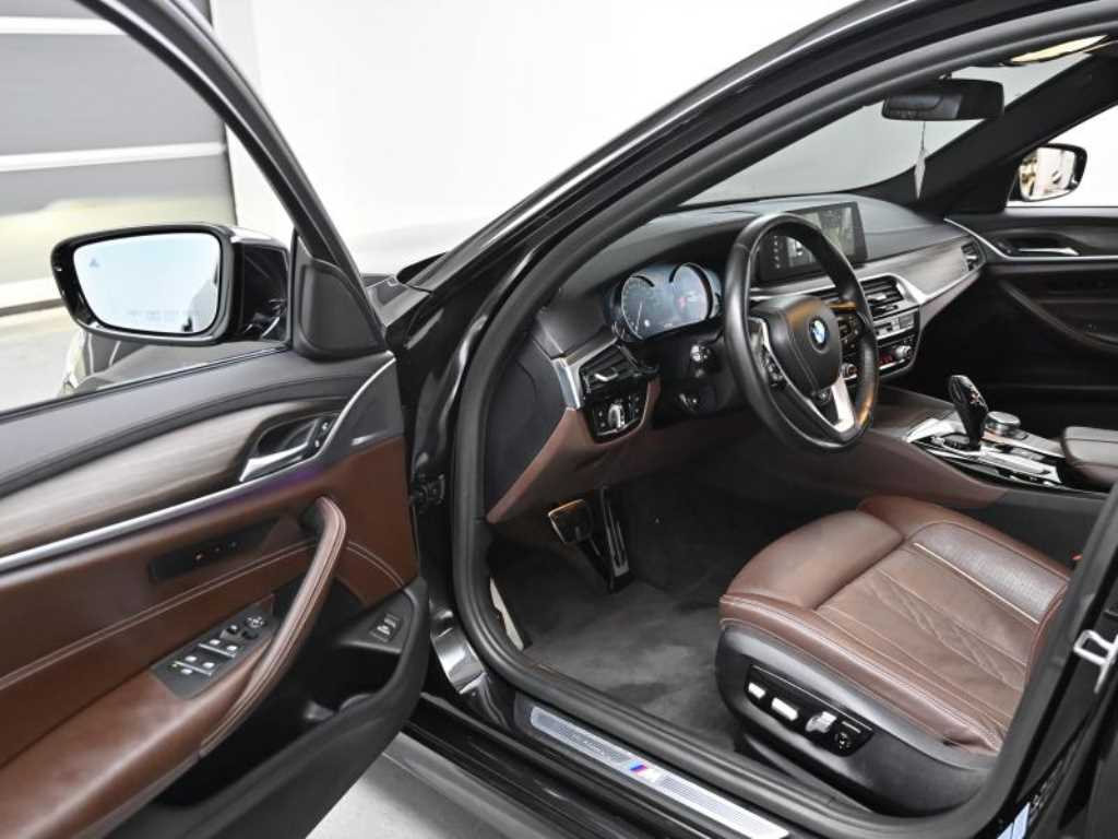 BMW 5 Series - Vista 11