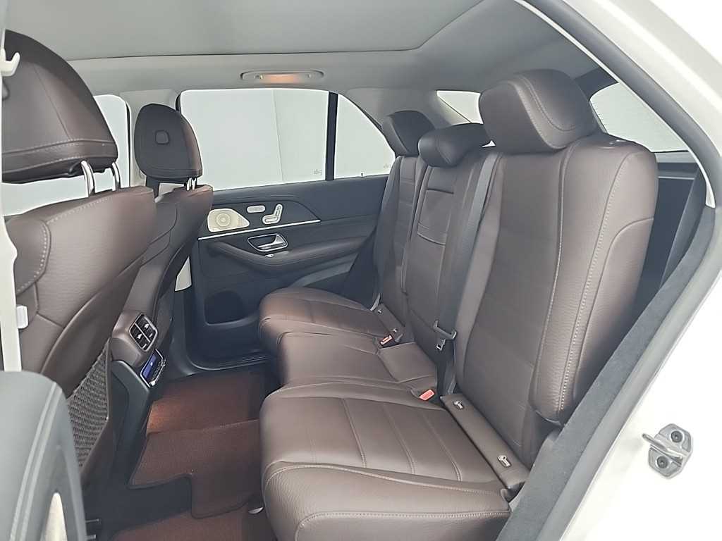 Mercedes Benz GLE Class - Vista 12