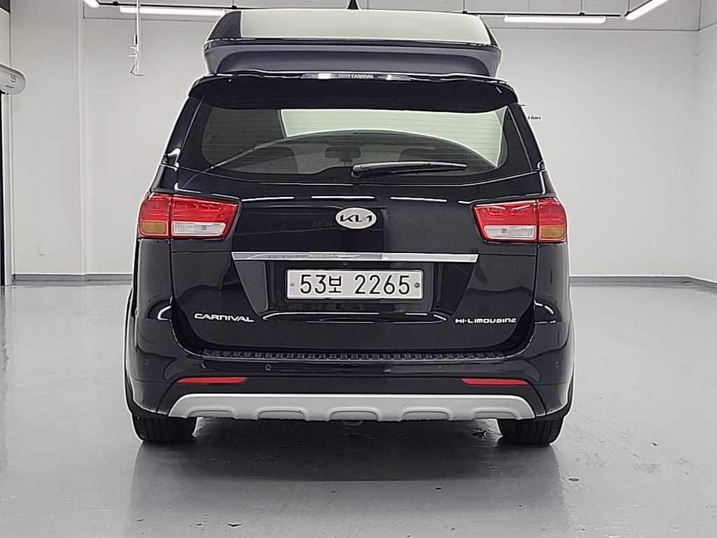 KIA Carnival - Vista 3