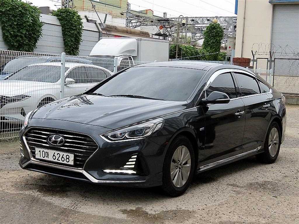 HYUNDAI Sonata - Vista 2