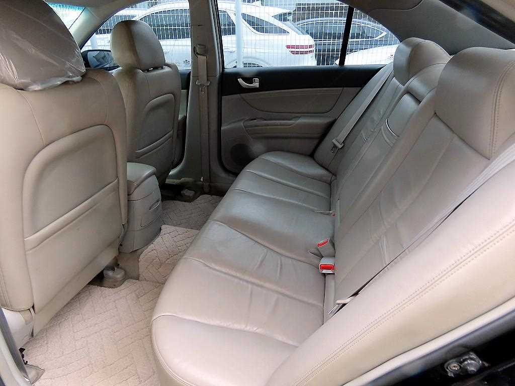 HYUNDAI Sonata - Vista 6