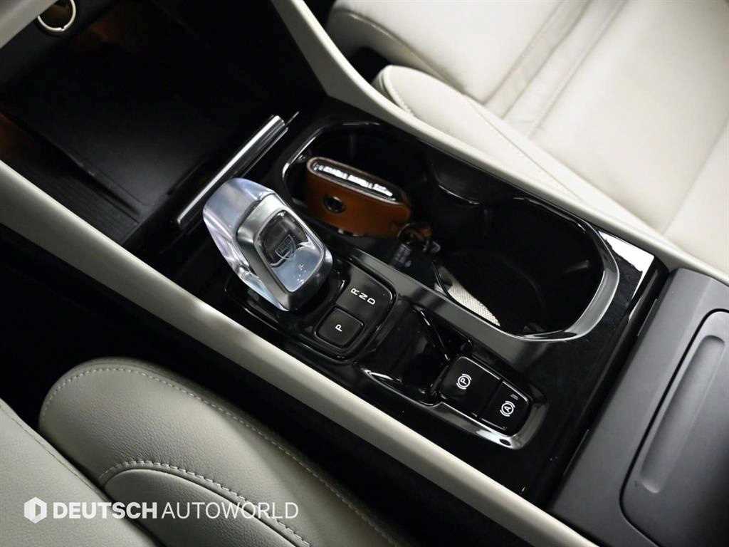 Volvo XC40 - Vista 9