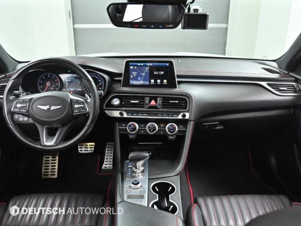 Genesis G70 - Vista 7