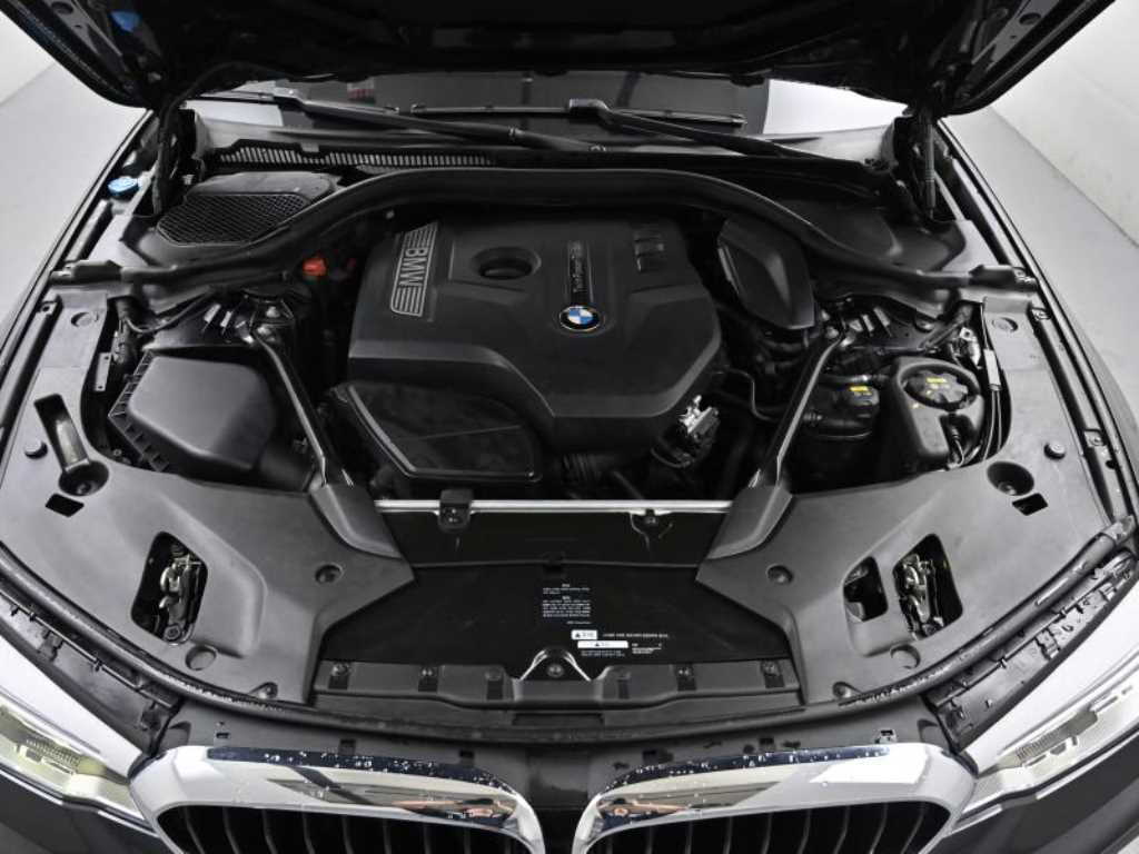 BMW 5 Series - Vista 6