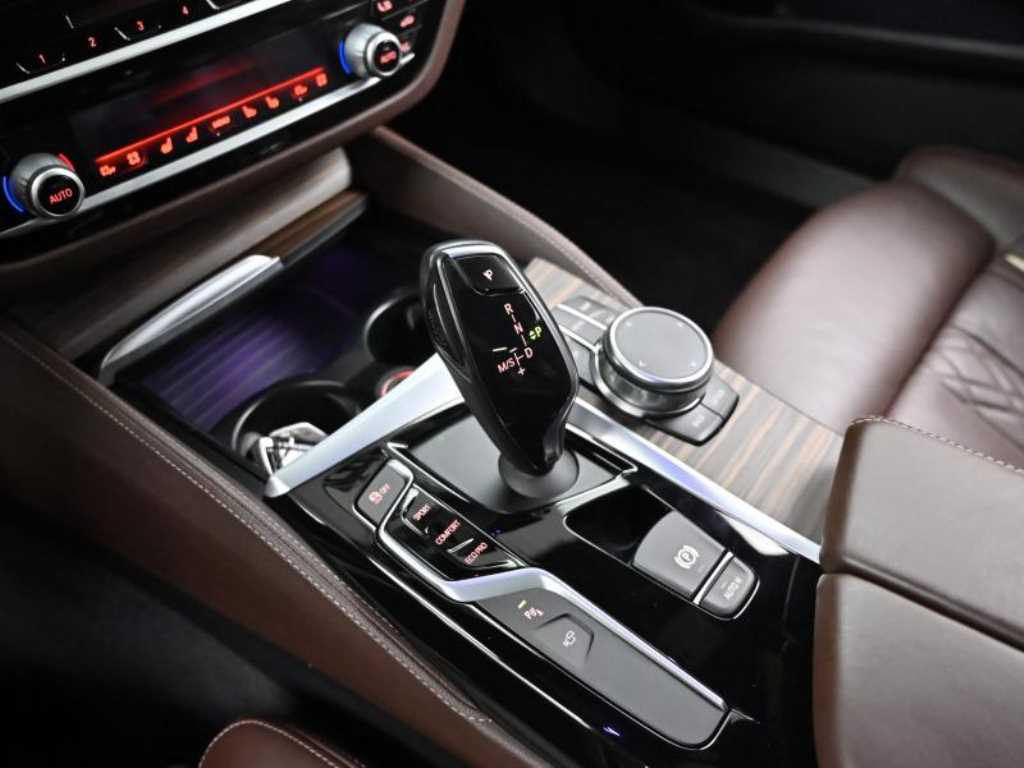 BMW 5 Series - Vista 9