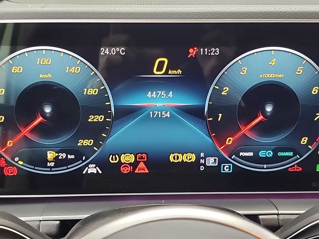 Mercedes Benz GLE Class - Vista 6