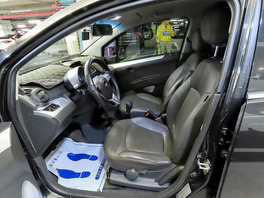 Chevrolet Spark - Vista 6