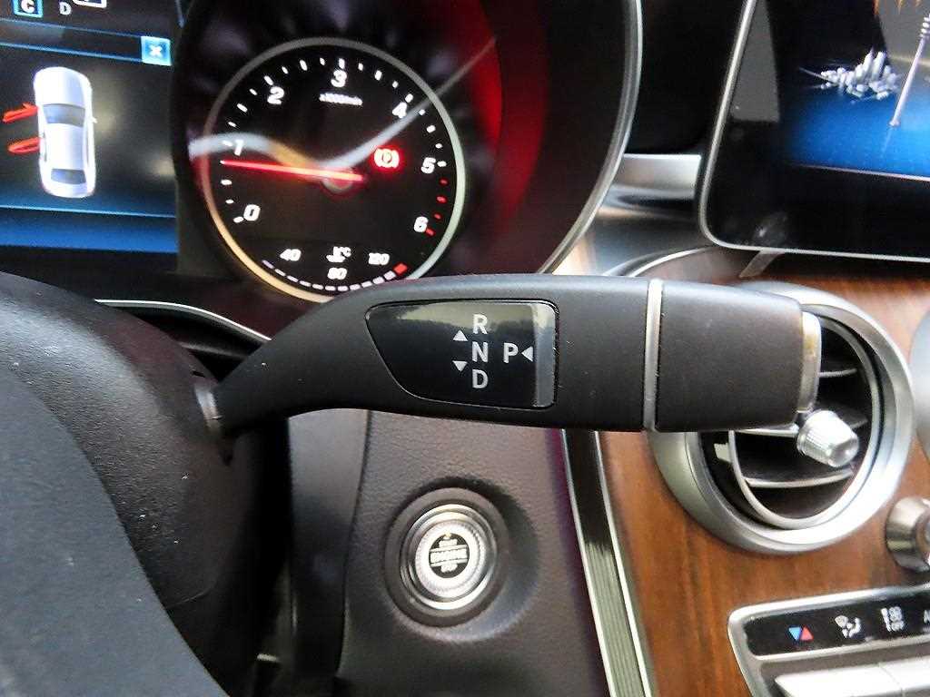 Mercedes Benz C Class - Vista 11