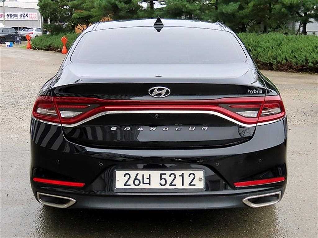 HYUNDAI Grandeur - Vista 4
