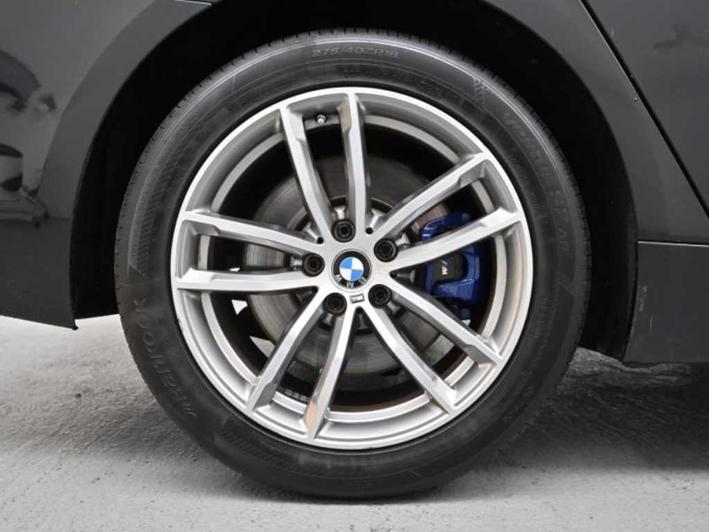 BMW 5 Series - Vista 5