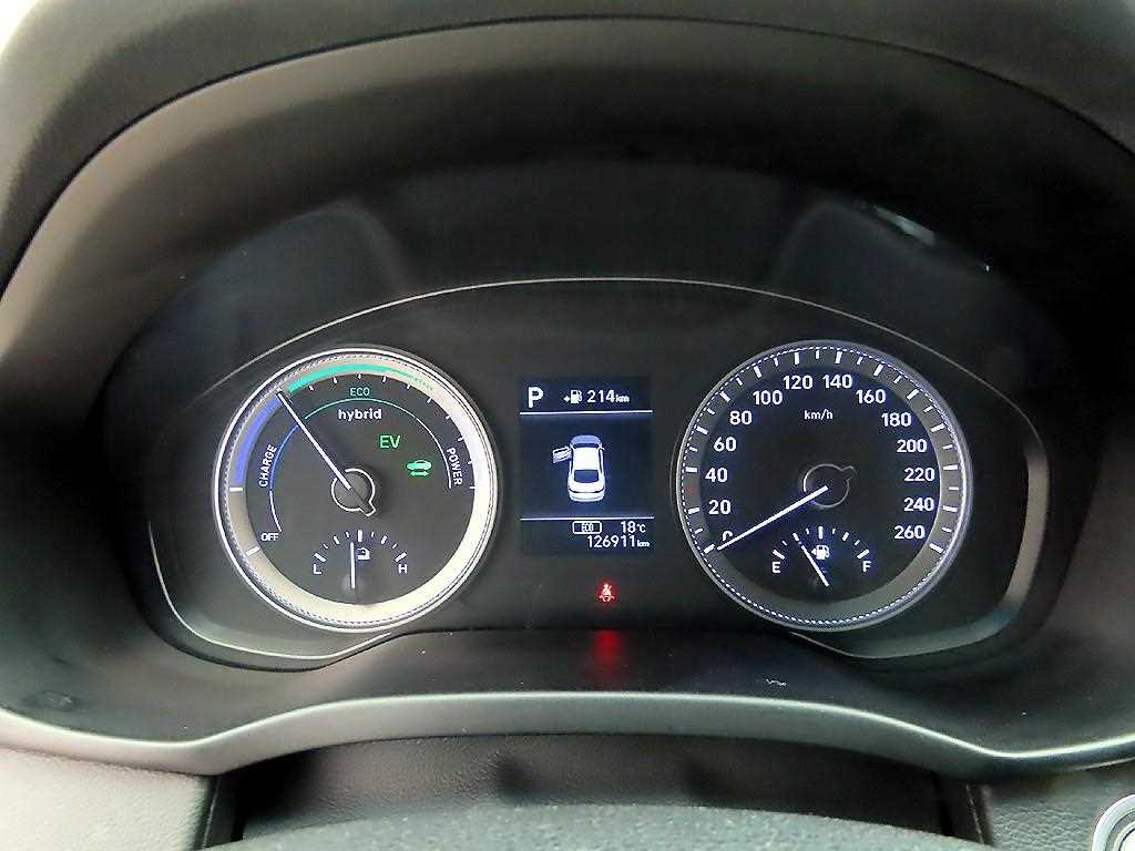 HYUNDAI Grandeur - Vista 9