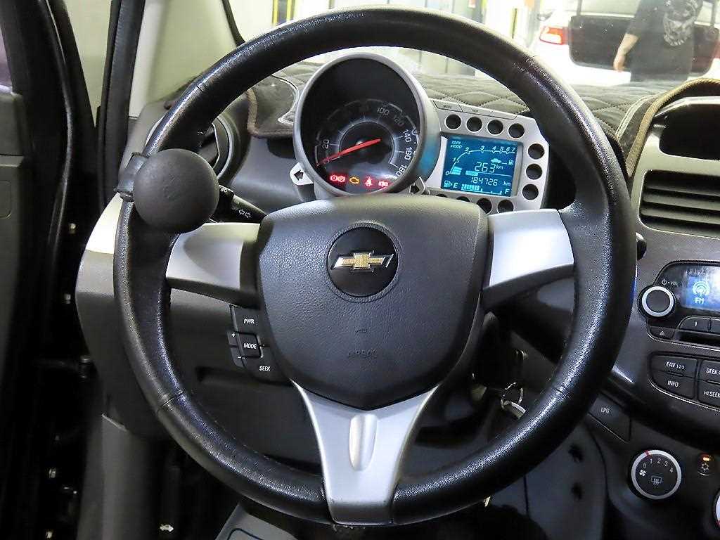 Chevrolet Spark - Vista 8