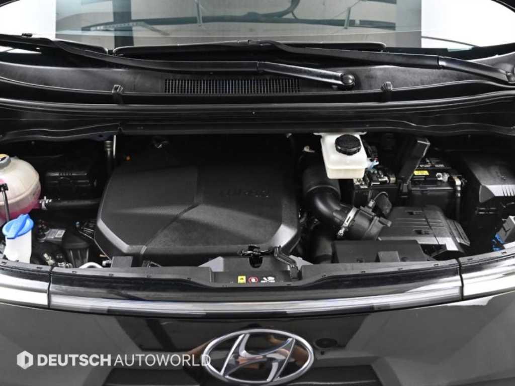 HYUNDAI Staria - Vista 6