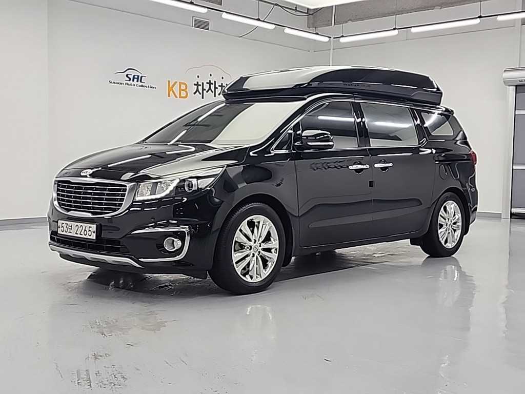 KIA Carnival 2017 Negro - Importación desde Corea - HF Imports Iquique - Foto 1