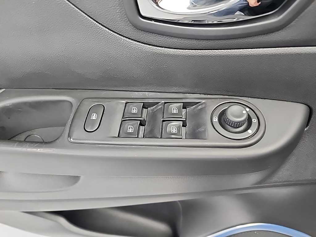 SAMSUNG QM3 2017 Blanco - Importación desde Corea - HF Imports Iquique - Foto 15