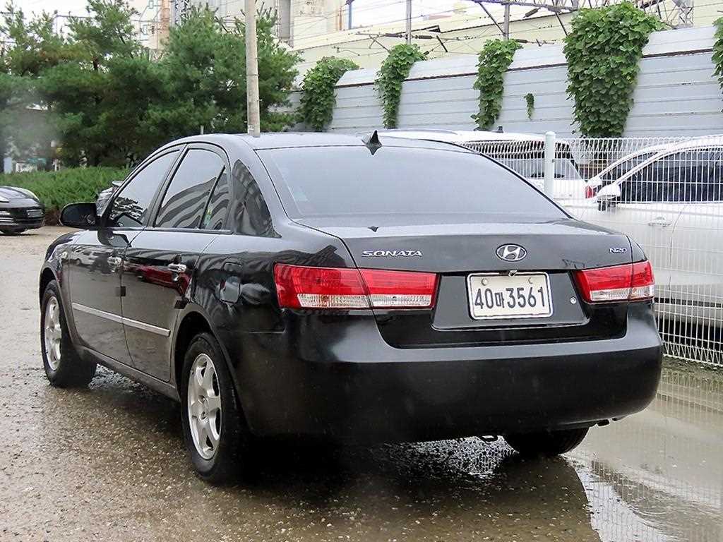 HYUNDAI Sonata - Vista 3