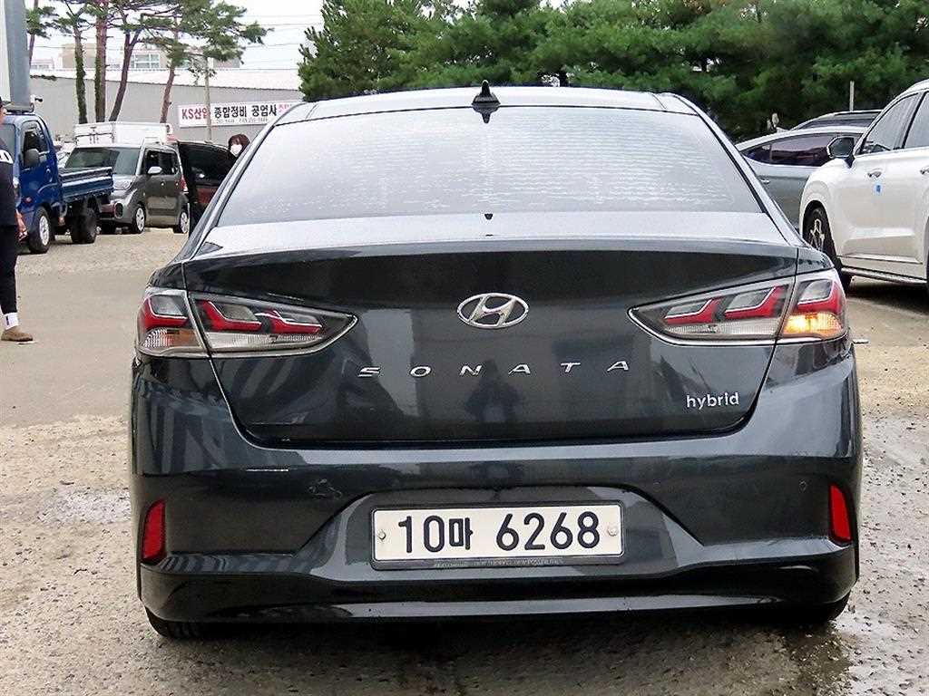 HYUNDAI Sonata - Vista 4