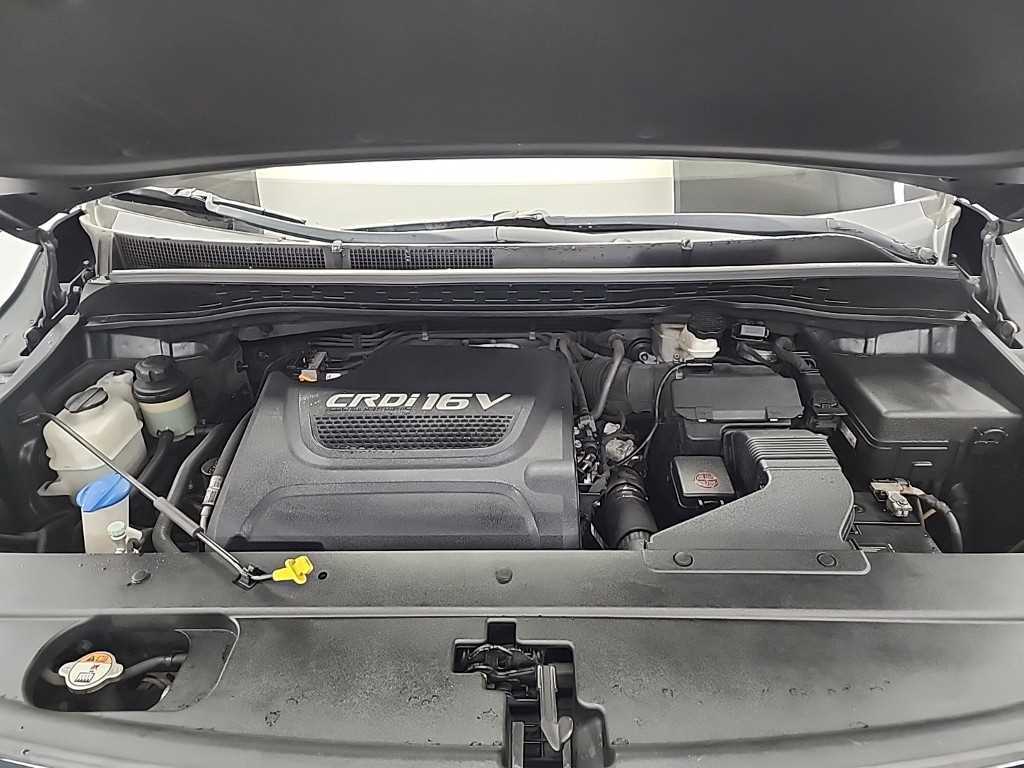 KIA Carnival - Vista 5