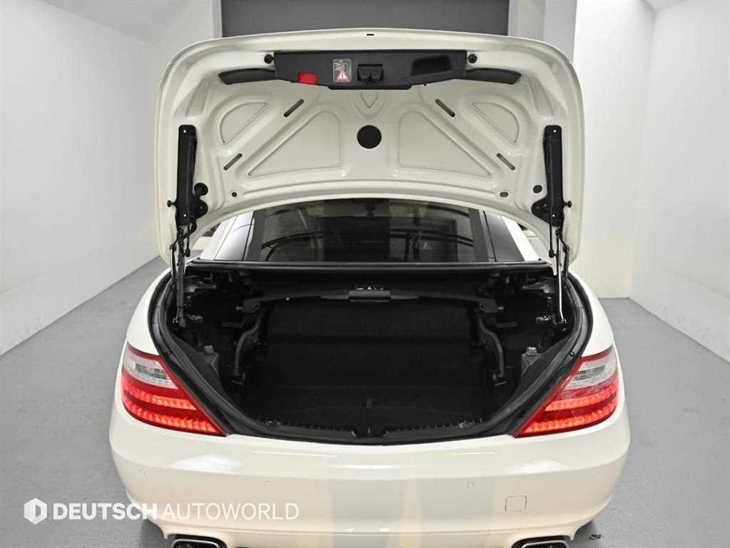 Mercedes Benz SLK Class 2012 Blanco - Importación desde Corea - HF Imports Iquique - Foto 19