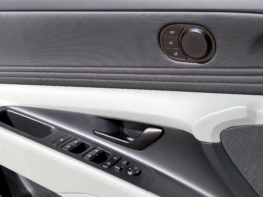 HYUNDAI Avante - Vista 11