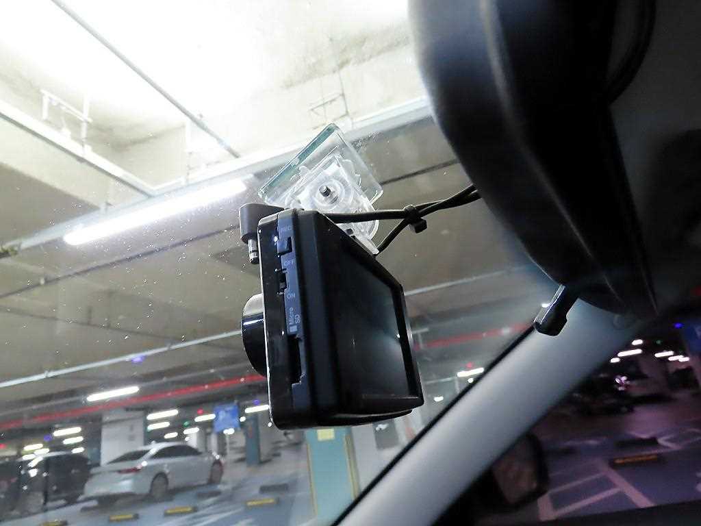 Ssangyong Tivoli 2016 Blanco - Importación desde Corea - HF Imports Iquique - Foto 14