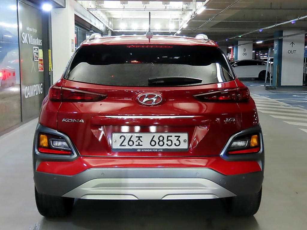 HYUNDAI Kona - Vista 5