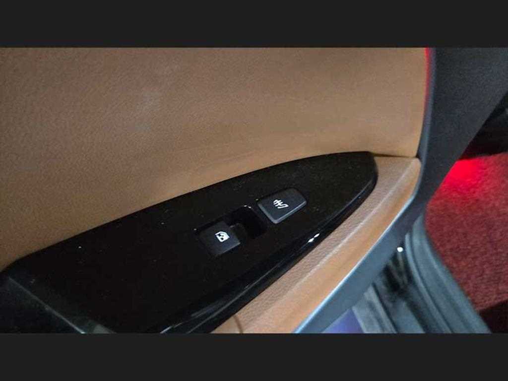 KIA Sportage - Vista 6