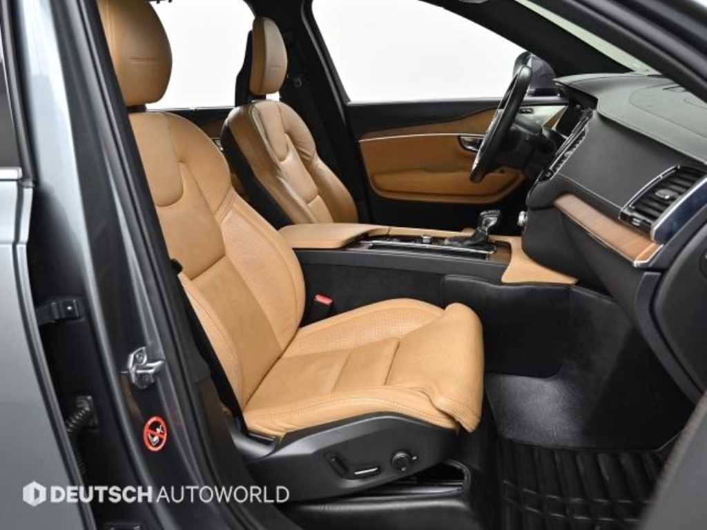 Volvo XC90 - Vista 10