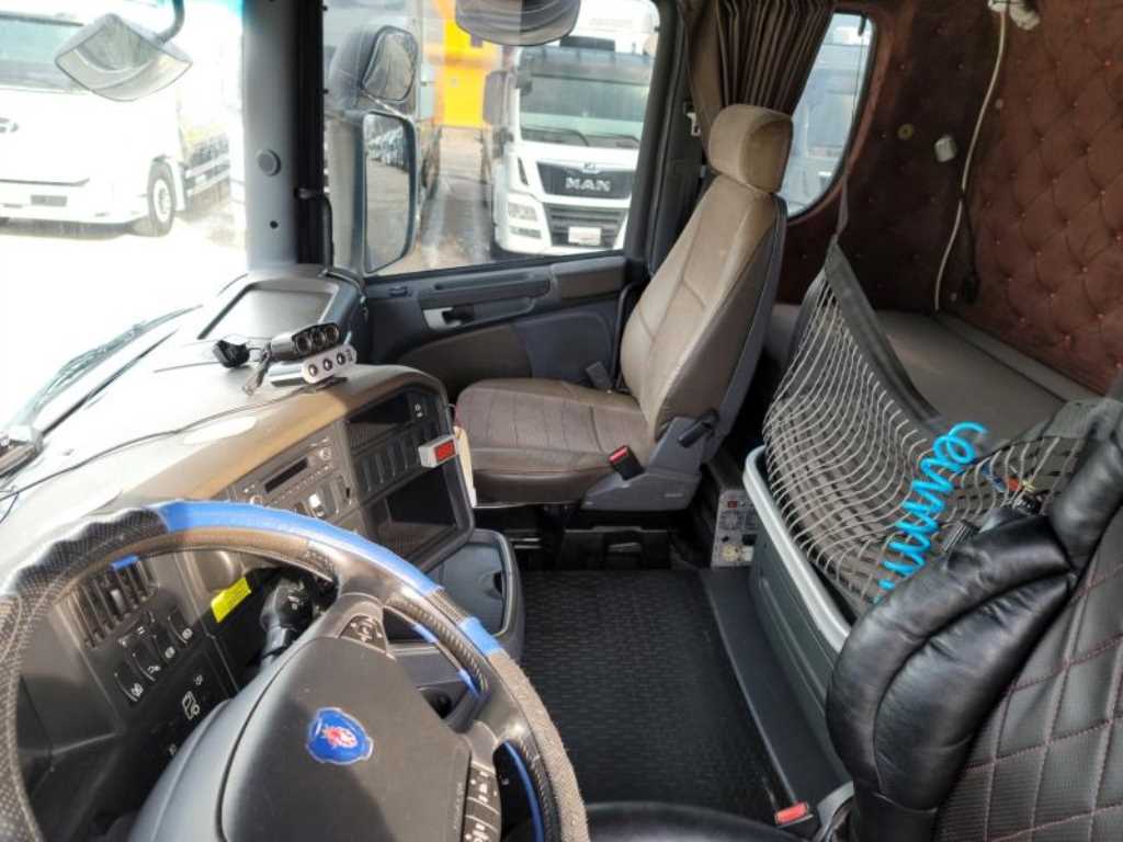 medium and large cargo tractor 2010 Gris - Importación desde Corea - HF Imports Iquique - Foto 13