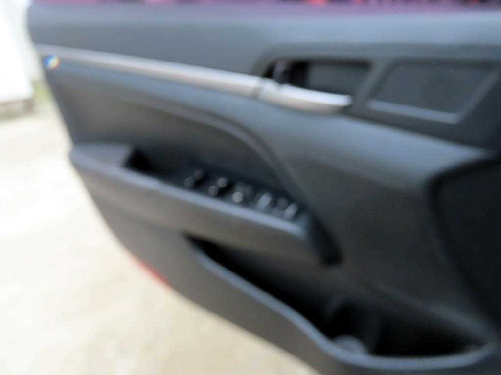 HYUNDAI Avante - Vista 11