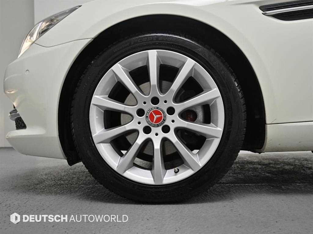 Mercedes Benz SLK Class - Vista 5