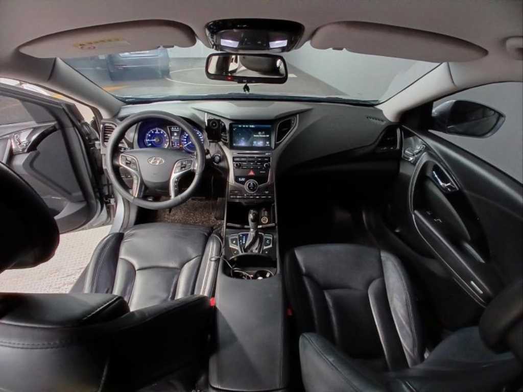 HYUNDAI Grandeur - Vista 6