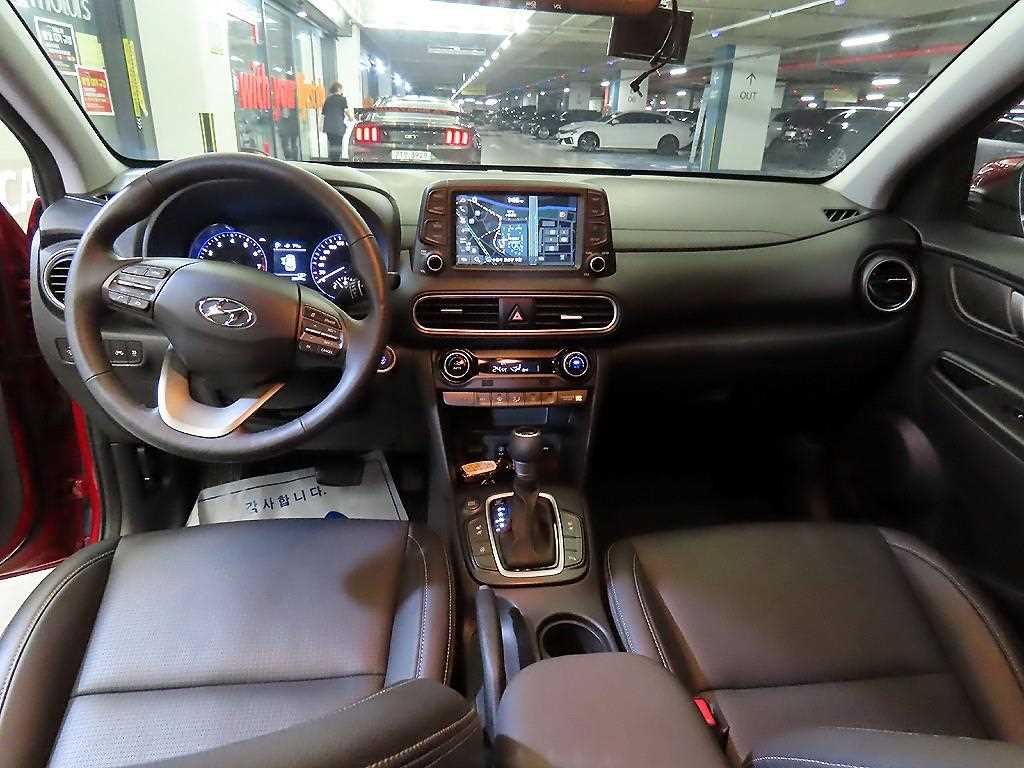 HYUNDAI Kona - Vista 10