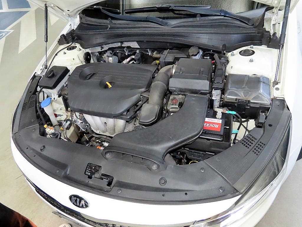 KIA K5 2018 Blanco - Importación desde Corea - HF Imports Iquique - Foto 17