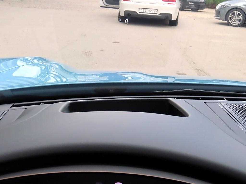 Porsche Taycan - Vista 10