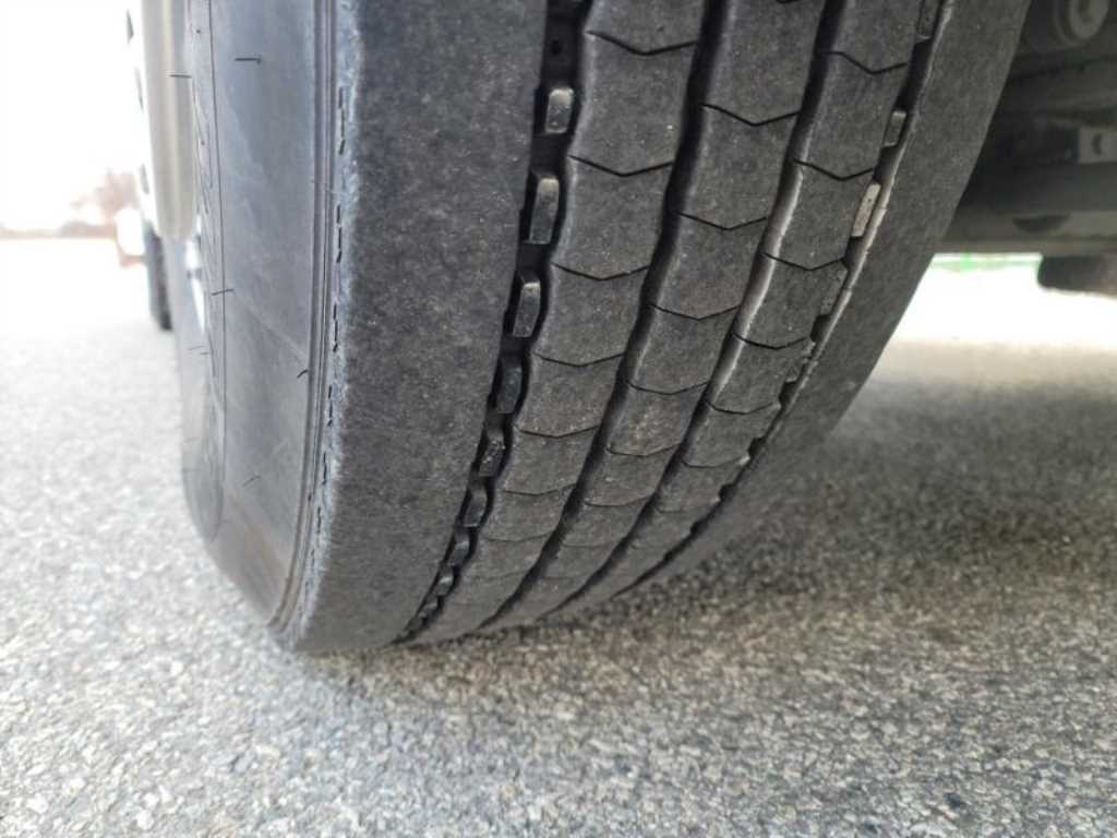 medium and large cargo tractor - Vista 9