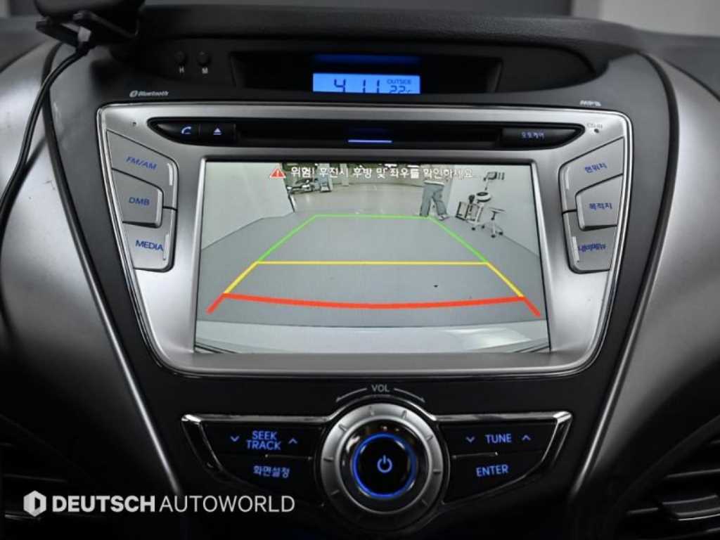 HYUNDAI Avante 2011 Blanco - Importación desde Corea - HF Imports Iquique - Foto 15