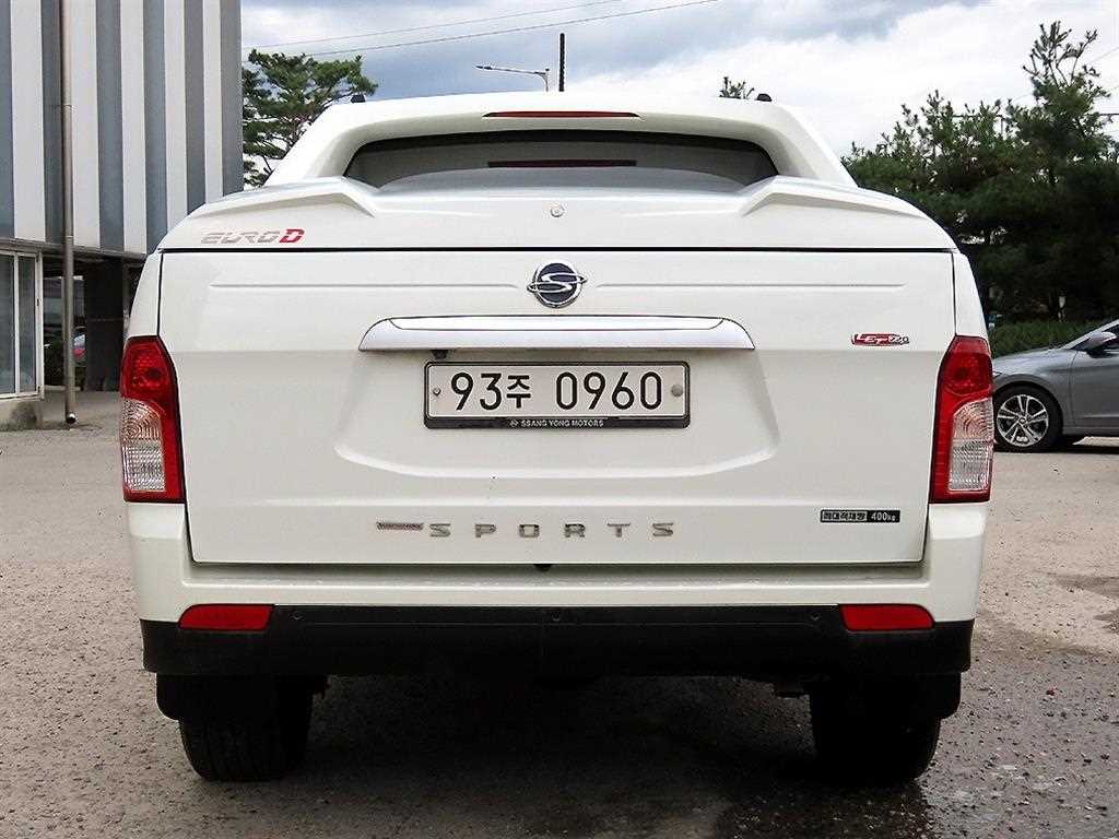 Ssangyong Korando - Vista 4