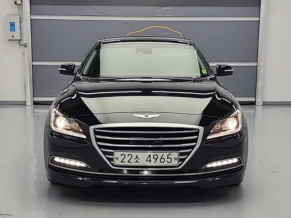 HYUNDAI Genesis - Vista 2