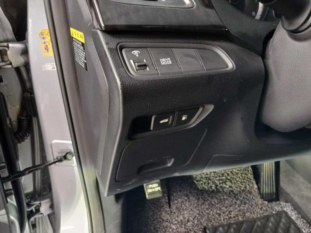 HYUNDAI Grandeur - Vista 12