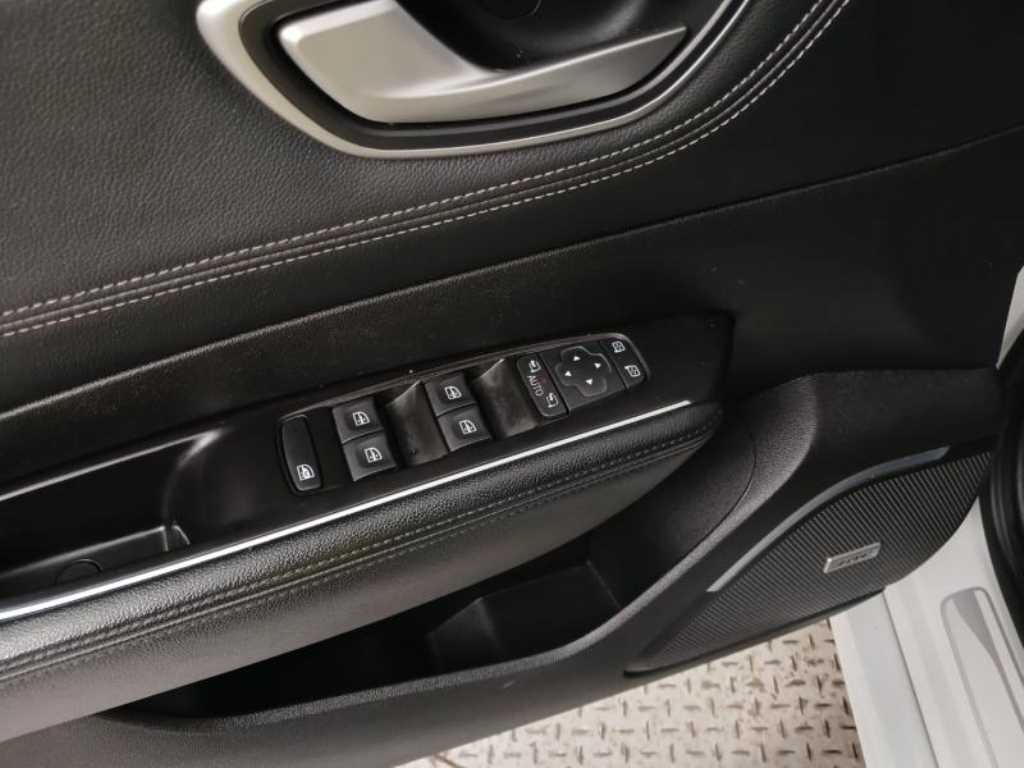 SAMSUNG SM6 - Vista 9