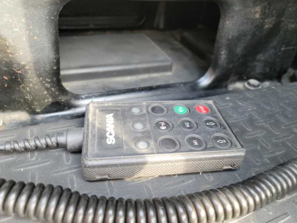 medium and large cargo tractor 2010 Gris - Importación desde Corea - HF Imports Iquique - Foto 18