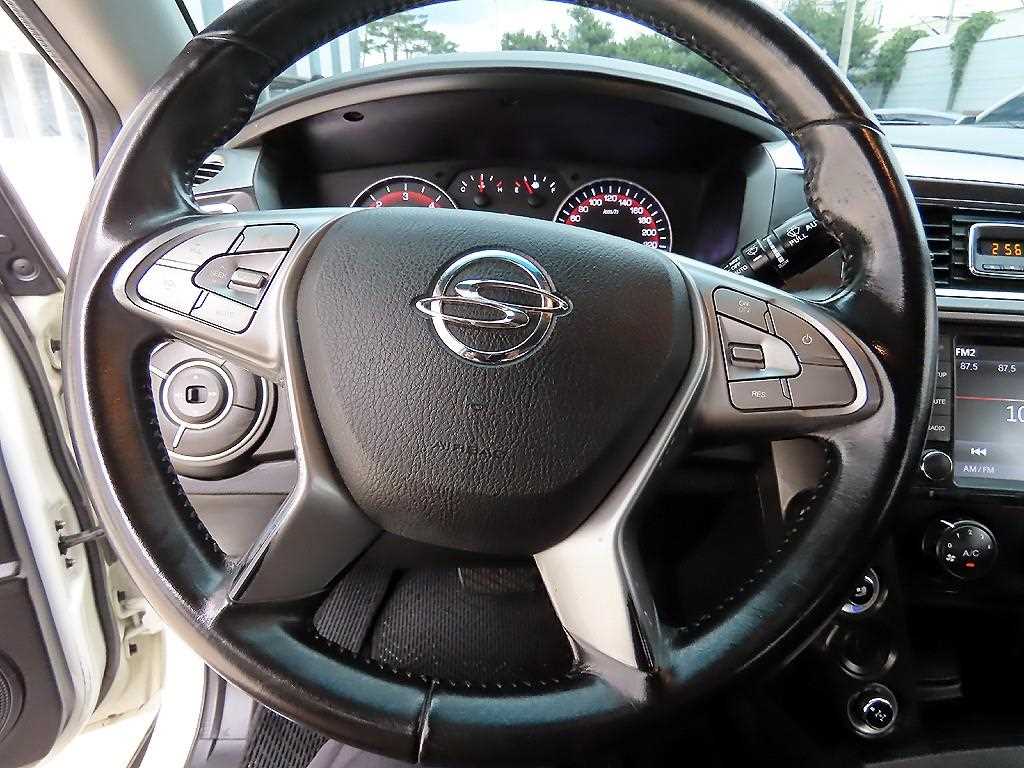Ssangyong Korando - Vista 8