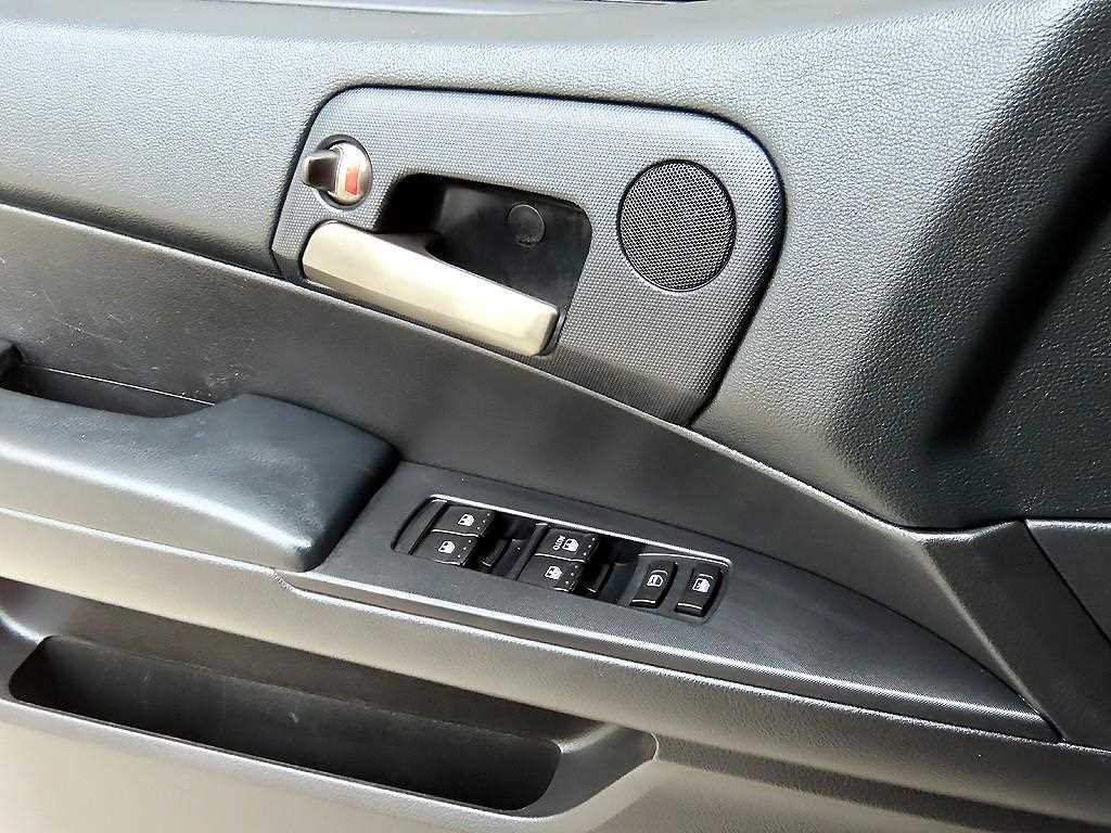 Ssangyong Korando - Vista 11